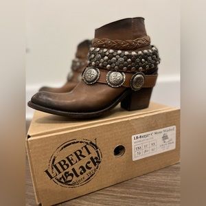 Liberty Black Concho Cowboy Booties Toscano Tmoro 7.5 Stonewashed Leather w/ Box